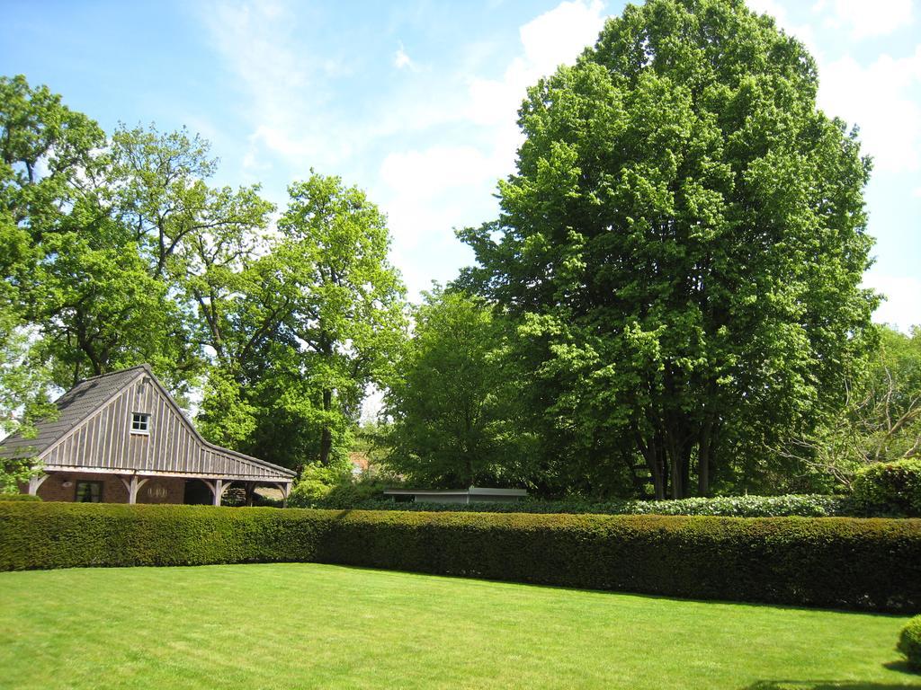 Under Oaks Hotell Westmalle Exteriör bild